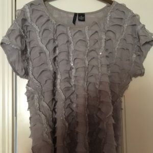 Ruffled gray blouse. Size XL